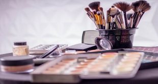 Makeup and Tools a Makeup Artist Need