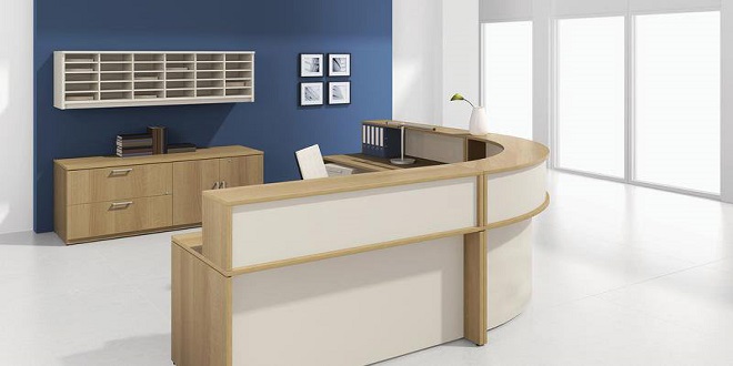 How to choose the perfect receptionist desk to do home office